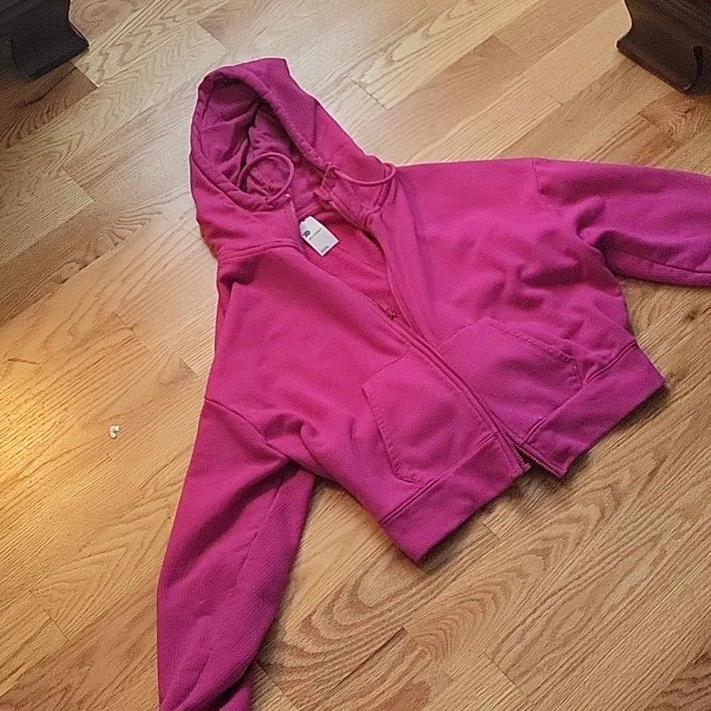 Target activewear jacket - Picture 3 of 3